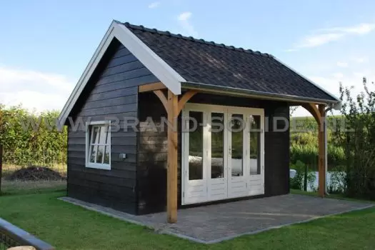 Cottage Lounge 400 x 300