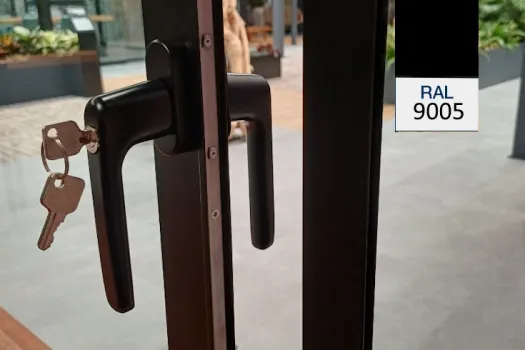 Middensluiting Zwart